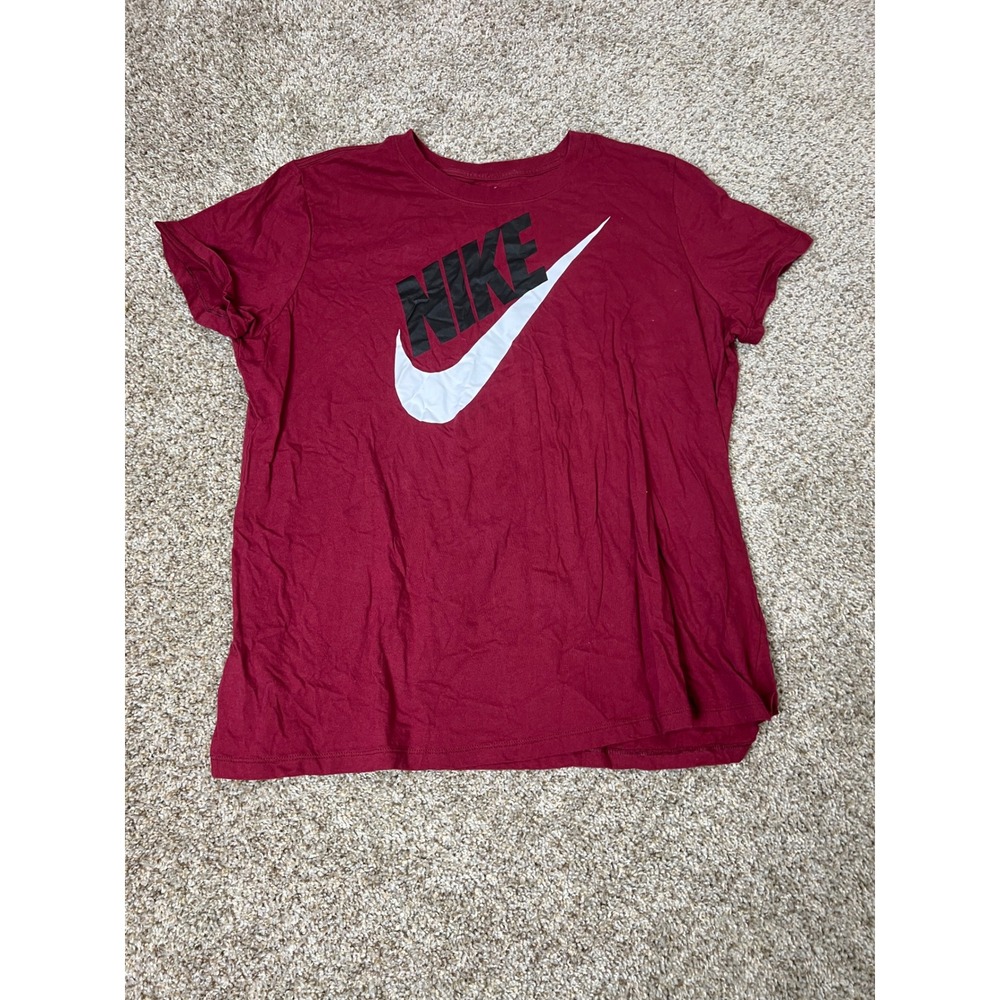 Nike Womens XXL Graphic Swoosh T-Shirt Burgundy Maroon Short Sleeve Crew Neck